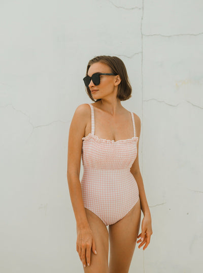 Woman Pink gingham one piece swimsuit