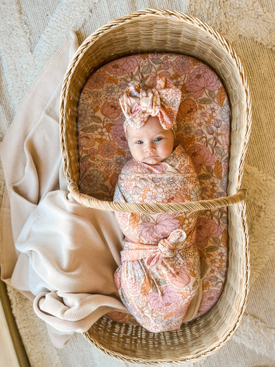 Newborn floral swaddle and bow 2 piece set