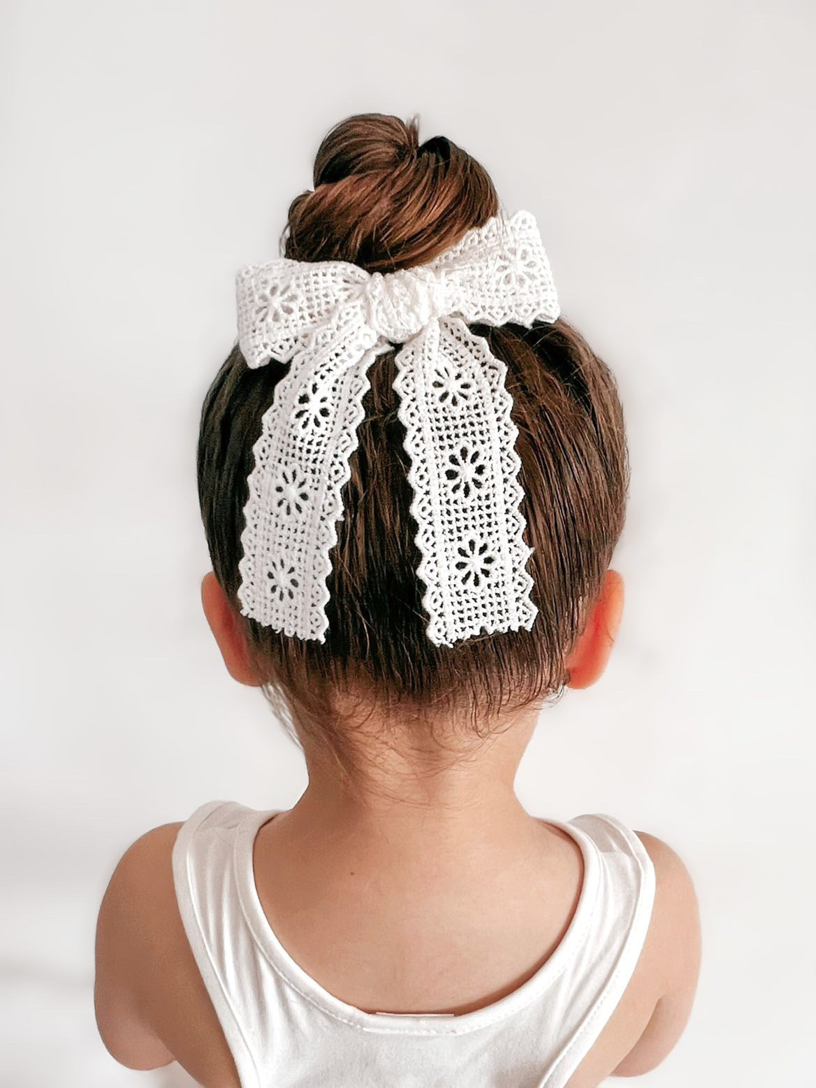 Longtail Lace Bow - Crochet