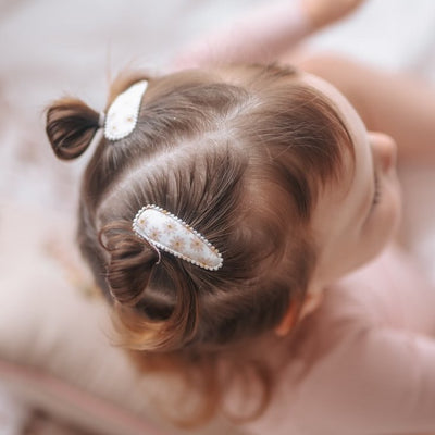 Agatha Daisy Hair Clips - Light Peach