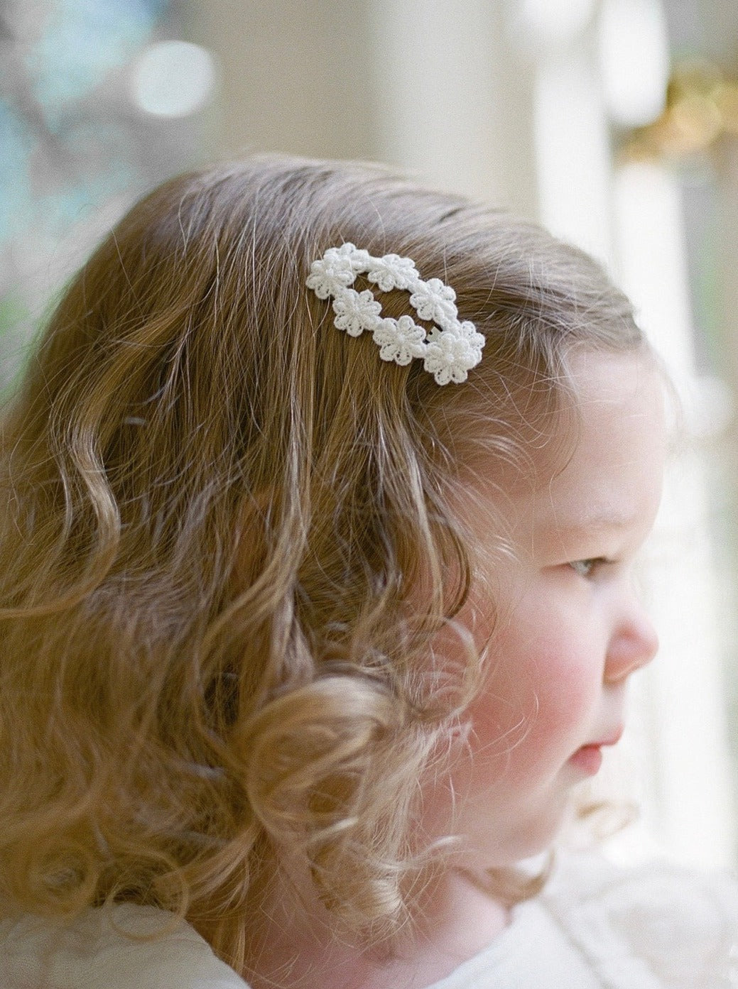 white floral hair clips for girls